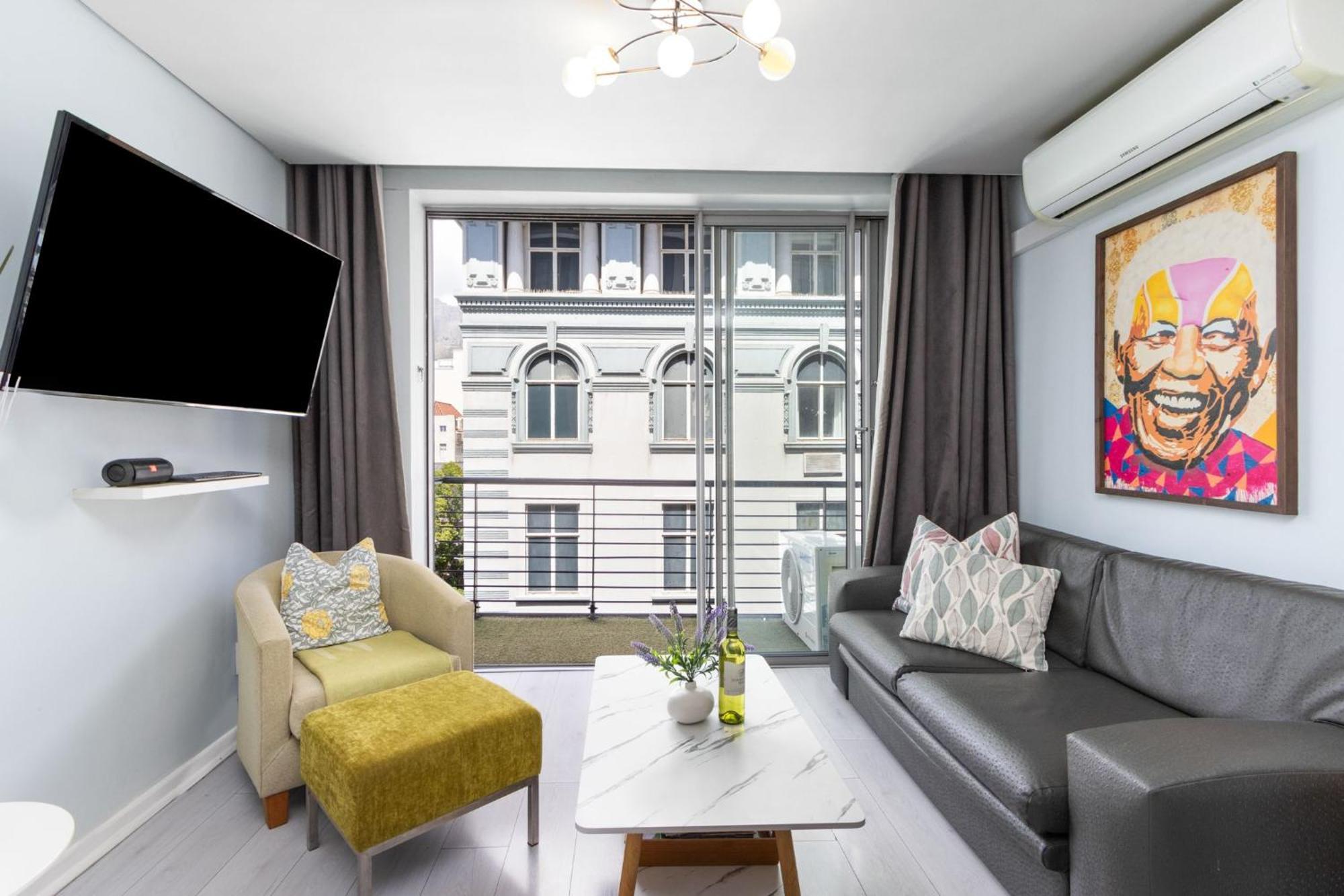 Market Place By Host Agents Apartment *